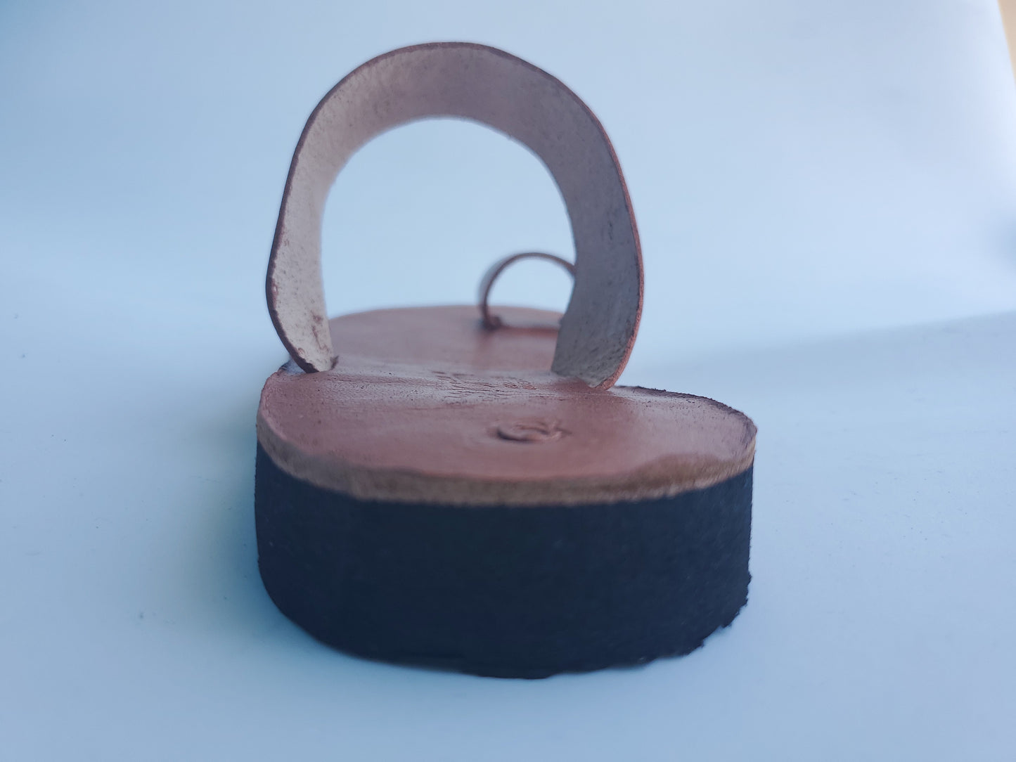Copper color soft leather handmade toe-ring sandals with durable lightweight outsoles and hand-painted floral pattern