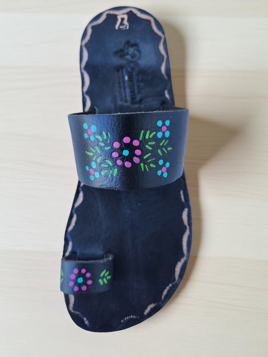 BLack soft leather handmade toe-ring sandals with  durable lightweight outsoles and hand-painted floral pattern