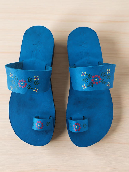 Teal turquoise color soft leather handmade toe-ring sandals with  durable lightweight outsoles and hand-painted floral pattern (
