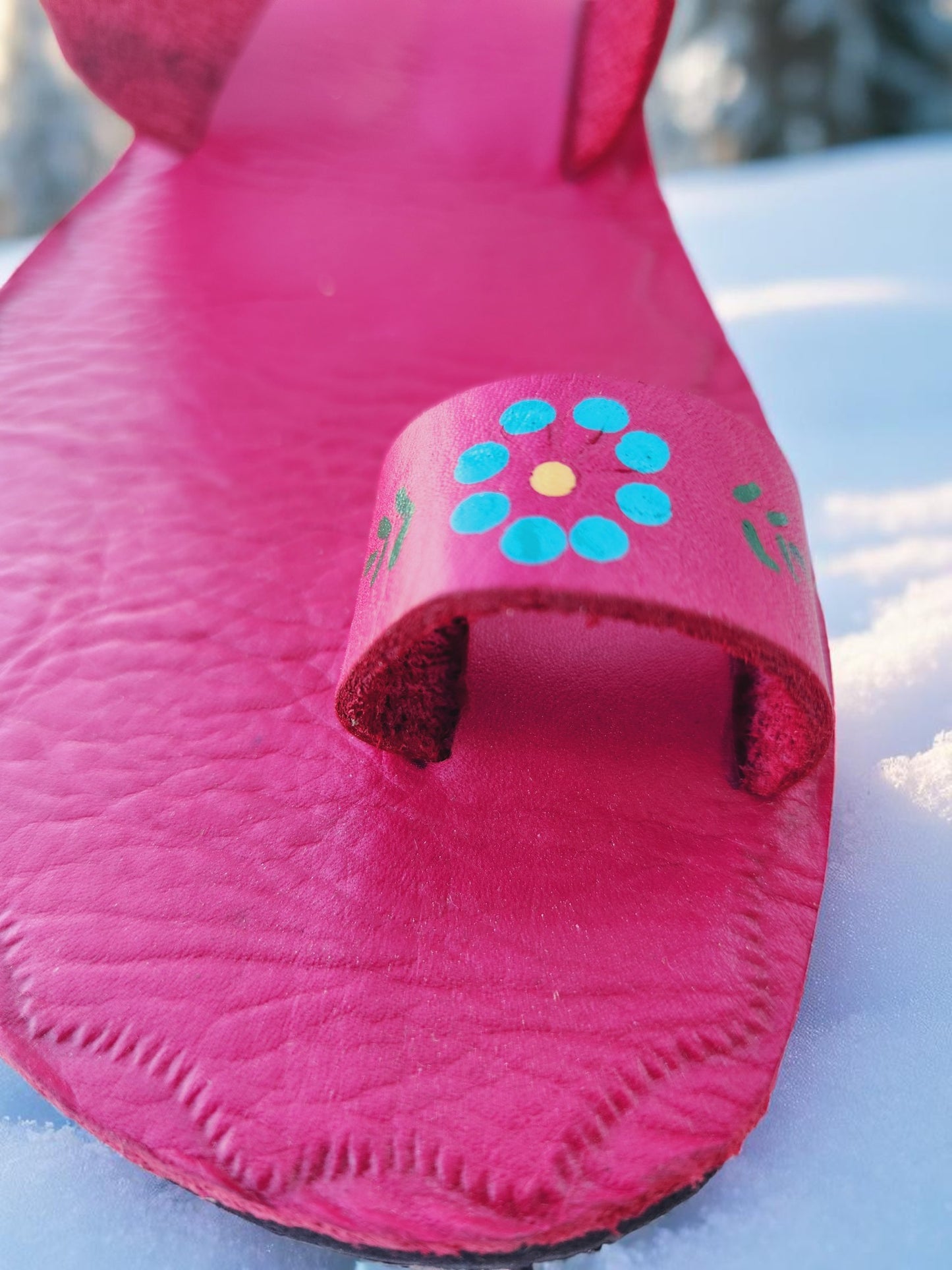 Pink soft leather handmade toe-ring sandals with  durable lightweight outsoles and hand-painted floral pattern