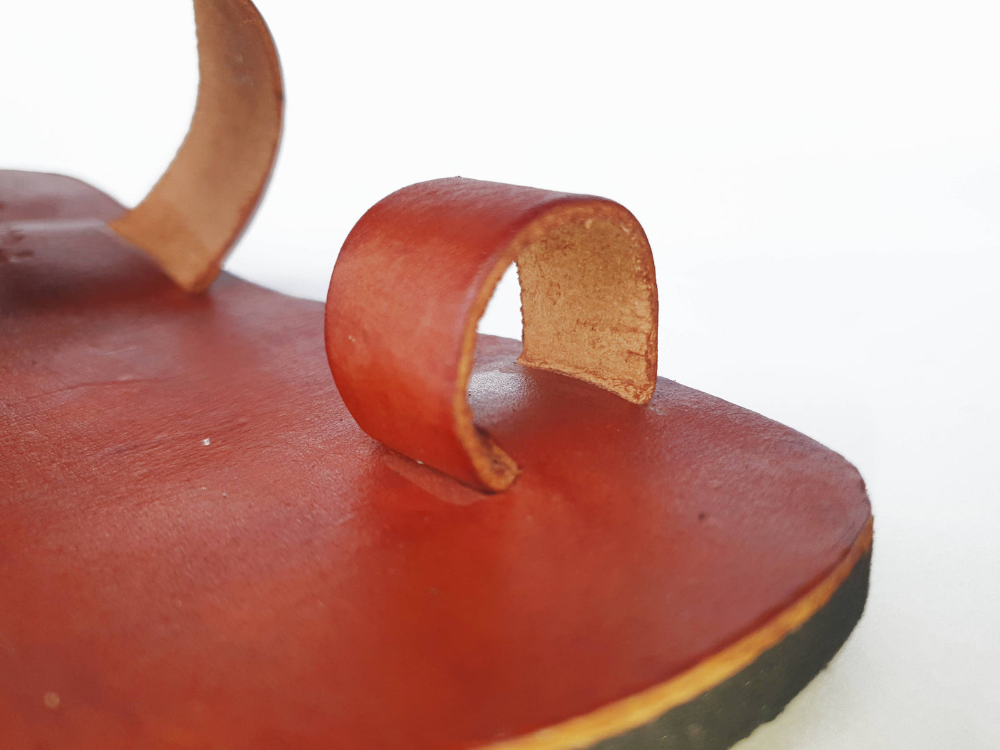 Brown soft leather handmade toe-ring sandals with  durable lightweight outsoles and hand-painted floral pattern