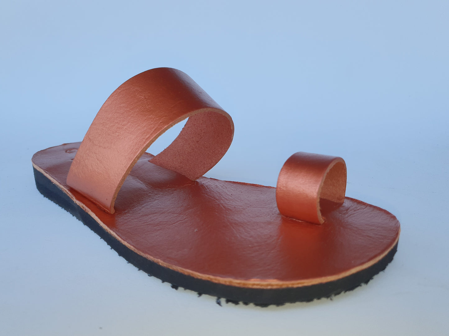 Copper color soft leather handmade toe-ring sandals with  durable lightweight outsoles and hand-painted floral pattern